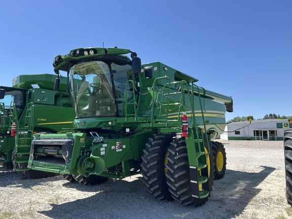 Image of John Deere S770 equipment image 2
