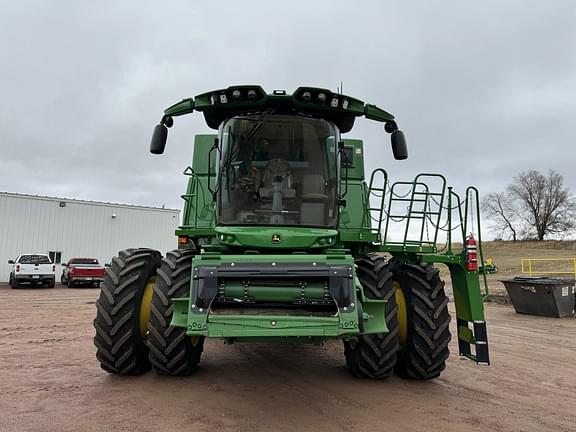 Image of John Deere S770 equipment image 1