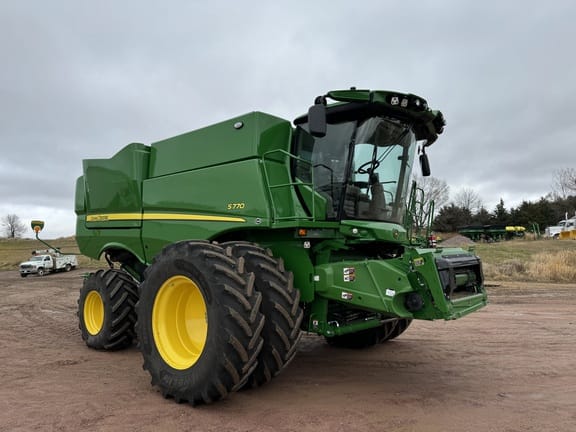 2024 John Deere S770 Equipment Image0