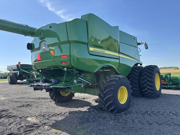 Image of John Deere S770 equipment image 3