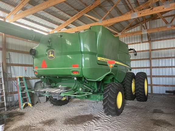 Image of John Deere S770 equipment image 2