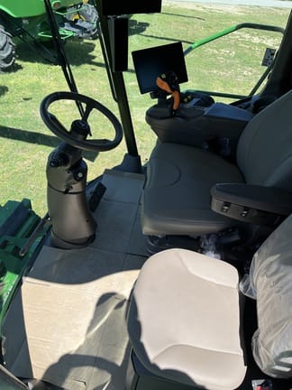 2024 John Deere S770 Equipment Image0