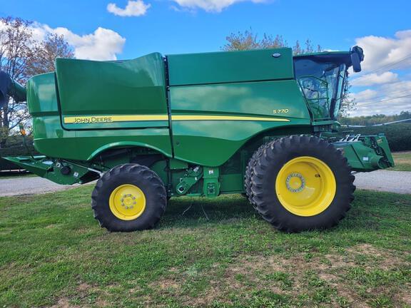 Image of John Deere S770 equipment image 1