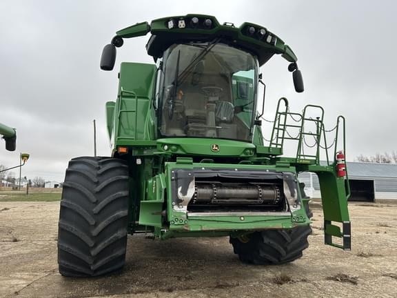 Image of John Deere S770 equipment image 4