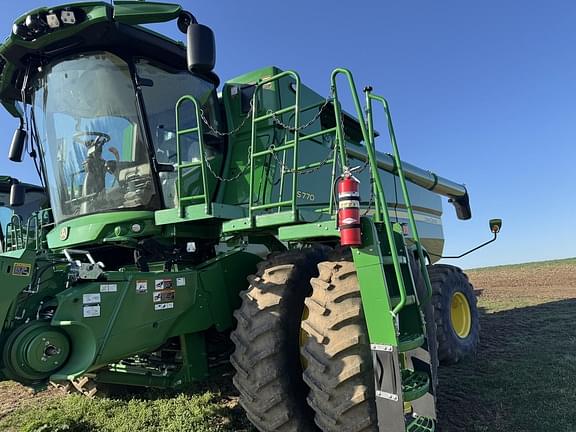 Image of John Deere S770 equipment image 4
