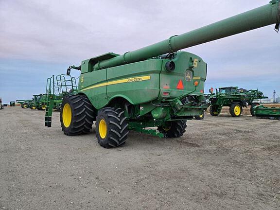 Image of John Deere S770 equipment image 1