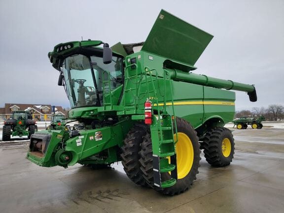 2024 John Deere S770 Equipment Image0