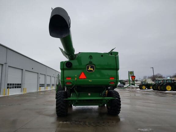 Image of John Deere S770 equipment image 3