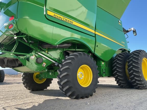 Image of John Deere S770 equipment image 4