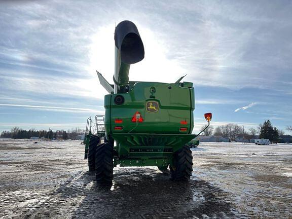 Image of John Deere S770 equipment image 3