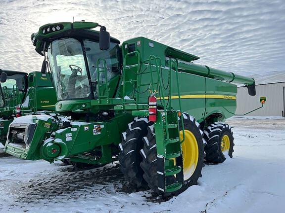 Image of John Deere S770 Primary image