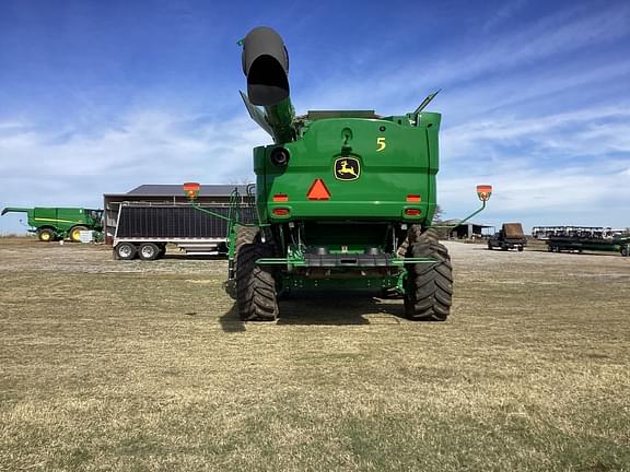 Image of John Deere S770 equipment image 4