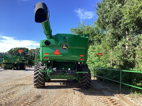 Image of John Deere S770 equipment image 4