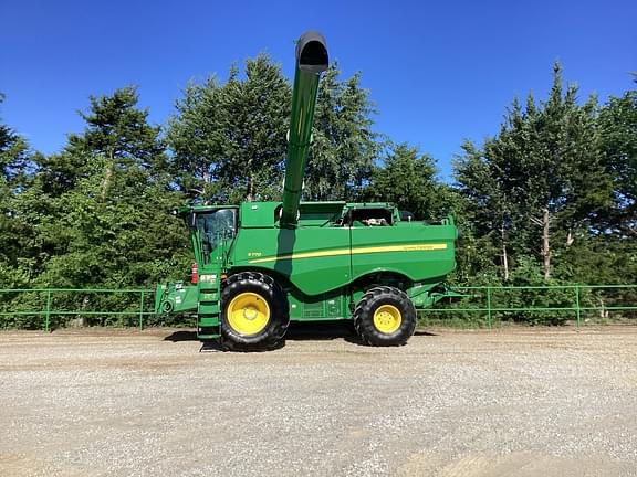Image of John Deere S770 equipment image 1