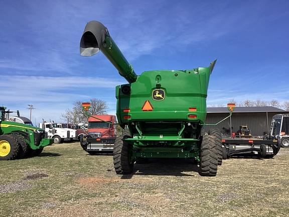Image of John Deere S770 equipment image 4