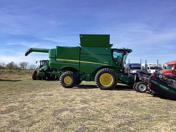 Image of John Deere S770 equipment image 2