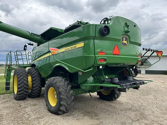Image of John Deere S770 equipment image 2
