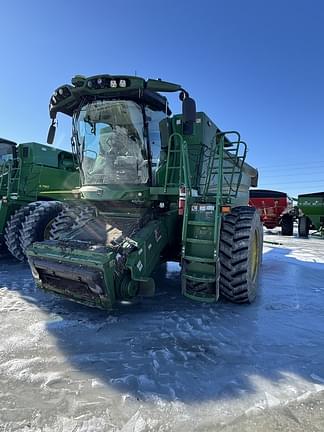 Image of John Deere S770 equipment image 2