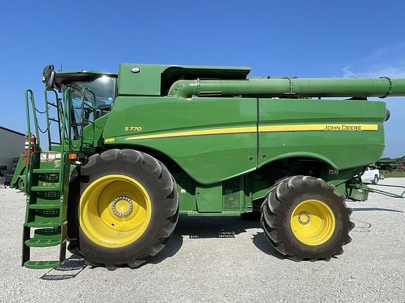 Image of John Deere S770 equipment image 1