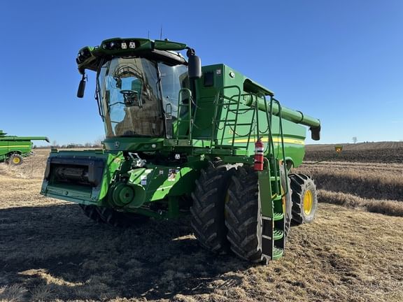 2024 John Deere S770 Equipment Image0
