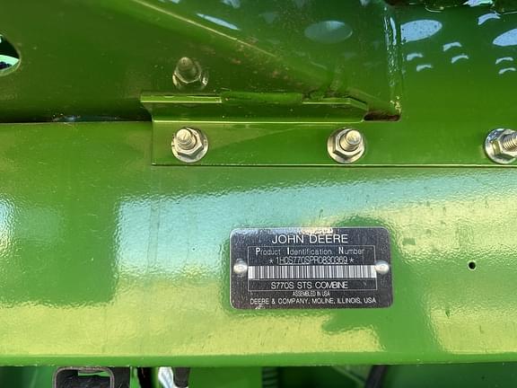Image of John Deere S770 equipment image 1