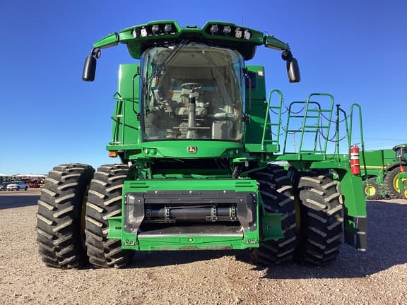 Image of John Deere S770 equipment image 1