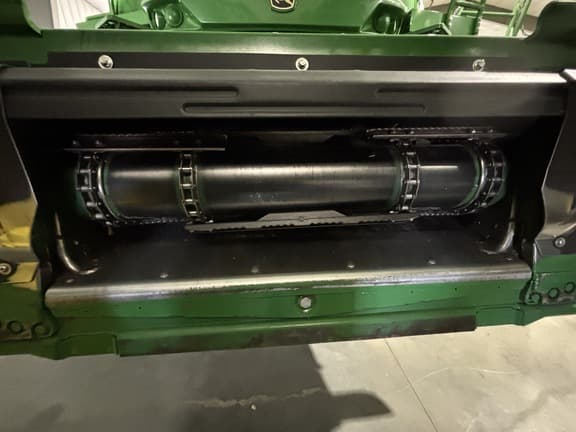 Image of John Deere S770 equipment image 3