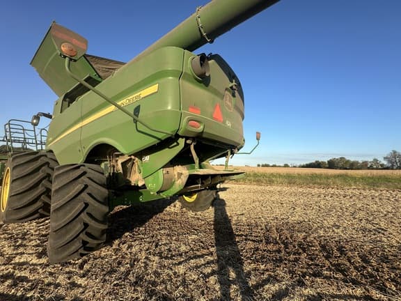 Image of John Deere S770 equipment image 2