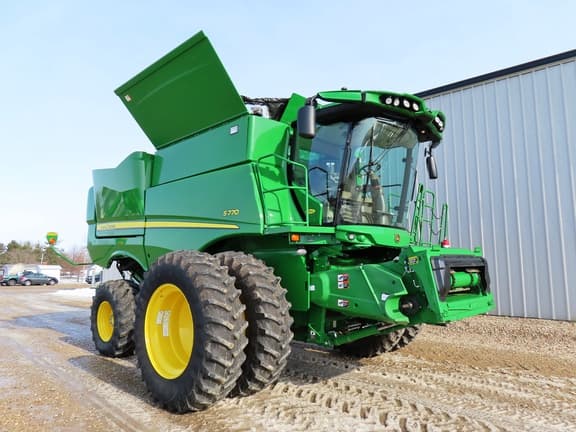 Image of John Deere S770 equipment image 4