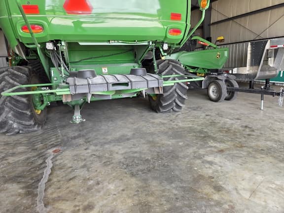 Image of John Deere S770 equipment image 4