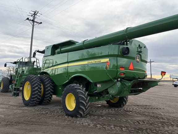 Image of John Deere S770 equipment image 4