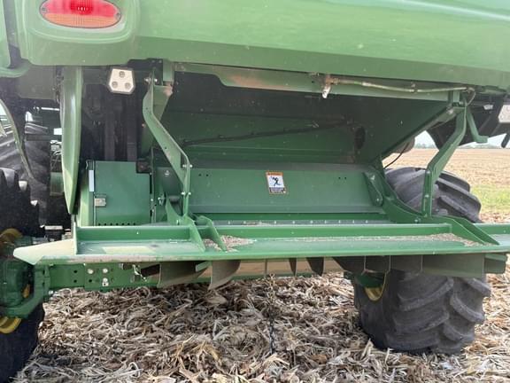 Image of John Deere S770 equipment image 2