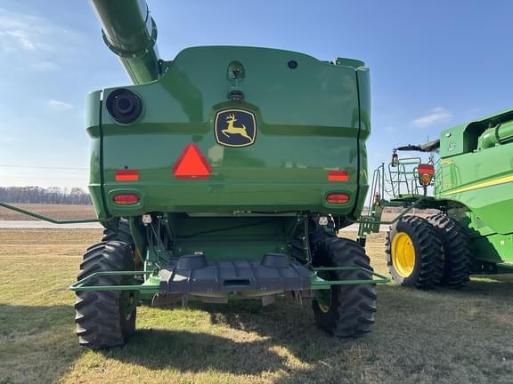 Image of John Deere S770 equipment image 3