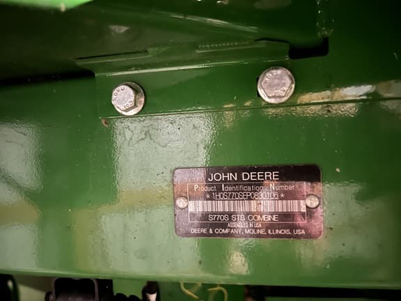 Image of John Deere S770 equipment image 1