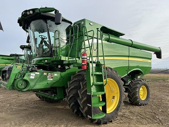 Image of John Deere S770 Primary image