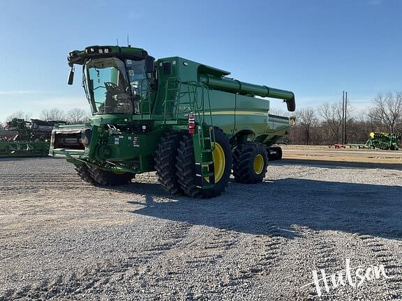 Image of John Deere S770 equipment image 1