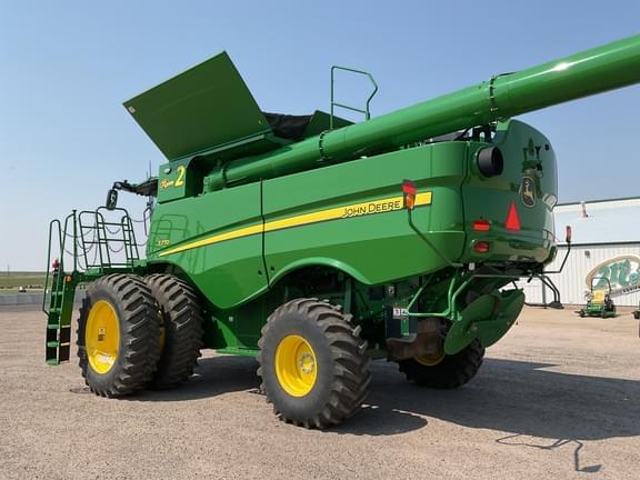 Image of John Deere S770 equipment image 2