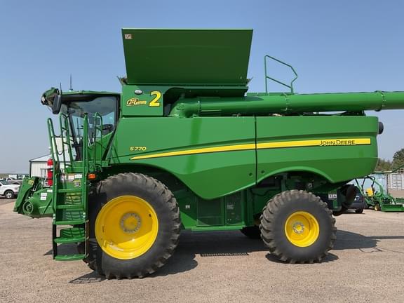 Image of John Deere S770 equipment image 1