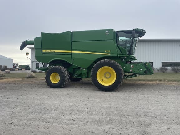 Image of John Deere S770 equipment image 1