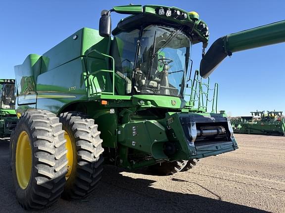 Image of John Deere S770 equipment image 1