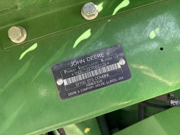 Image of John Deere S770 equipment image 2