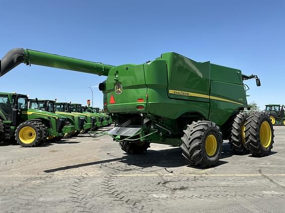 Image of John Deere S770 equipment image 4