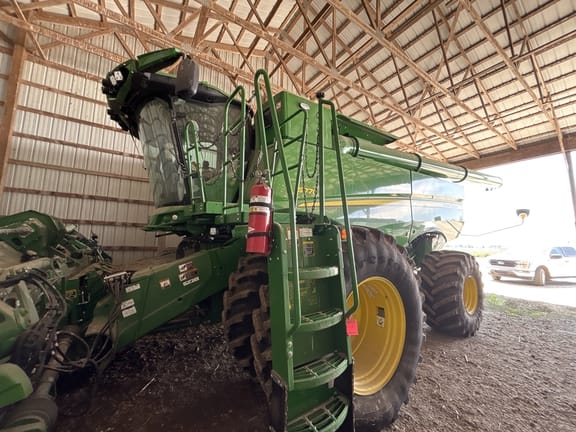 2024 John Deere S770 Equipment Image0