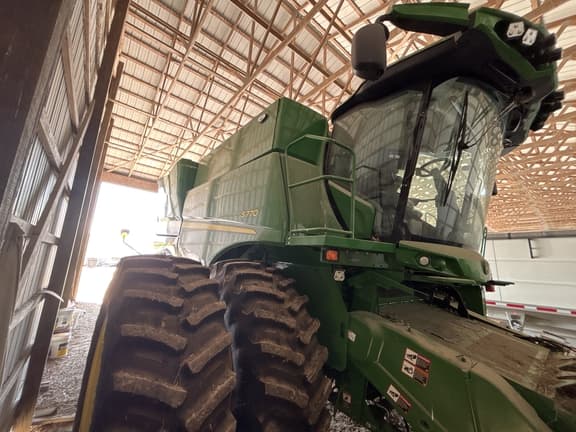Image of John Deere S770 equipment image 1