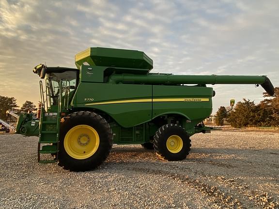 Image of John Deere S770 equipment image 3