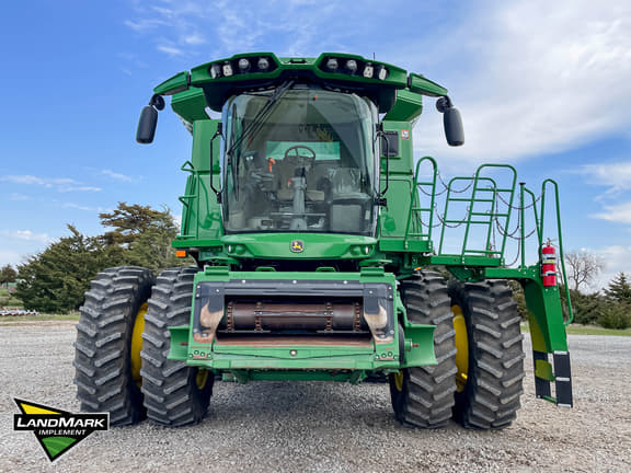 Image of John Deere S770 equipment image 1