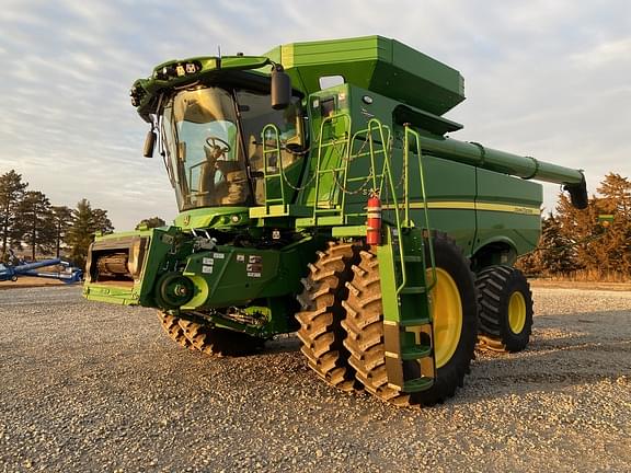 Image of John Deere S770 Primary image