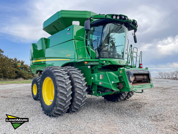 Image of John Deere S770 equipment image 2