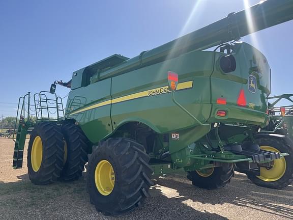 Image of John Deere S770 equipment image 2