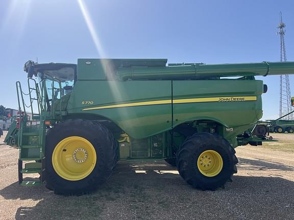 Image of John Deere S770 equipment image 3